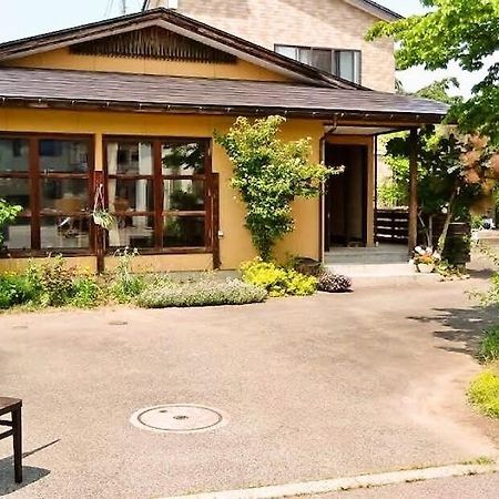 B&B Witch House Ямагата Экстерьер фото
